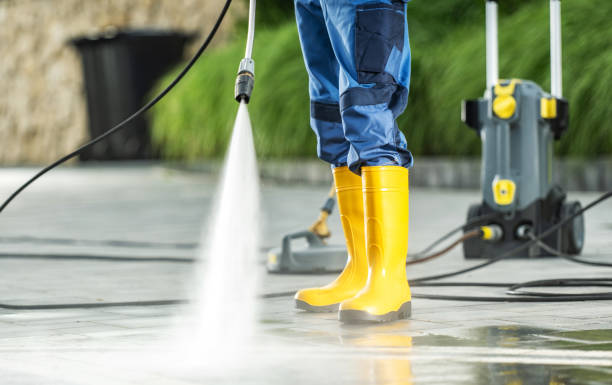 Best Garage Pressure Washing  in Loveland Park, OH